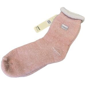 NWT Love 83 Women's Sweet Pink Cozy Socks S/M